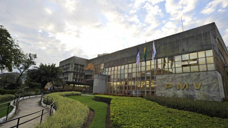 Prefeituras do ES abrem 316 vagas com salário de até R$ 8 mil