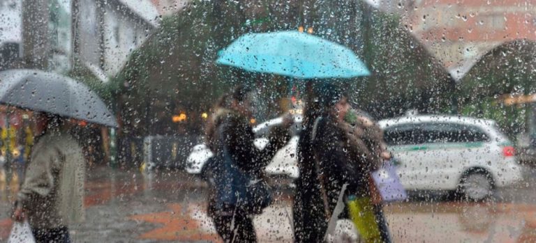 Previsão de vento e chuva forte para o ES nesta terça-feira