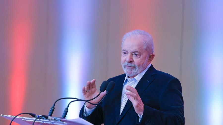 o-ex-presidente-lula-pt-pre-candidato-a-presidencia-em-coletiva-com-imprensa-independente-e-youtubers-1651175720153_v2_900x506