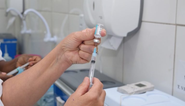 Cachoeiro: Maiores de 30 anos podem tomar 2ª dose de reforço contra a Covid-19