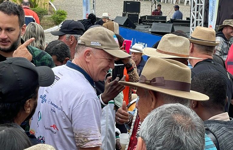 Governador Renato Casagrande visita o Festival de Inverno de Sanfona e Viola em São Pedro do Itabapoana, Mimoso do Sul