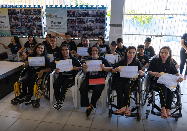 Alunos da APAE de Marataízes concluem projeto de Inclusão Social no Mercado de Trabalho