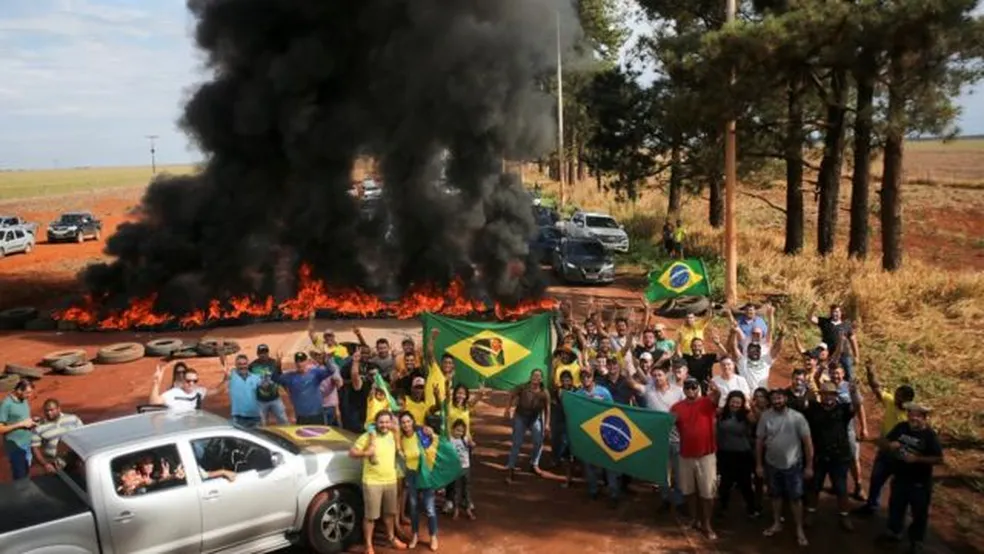 Manifestantes na BR-163 impedem pai de levar criança a cirurgia oftalmológica em MT