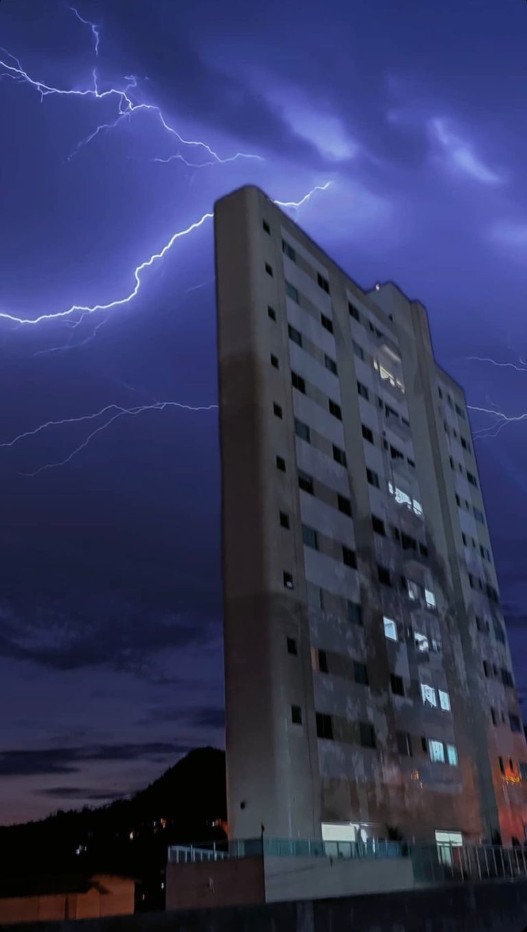 ES em alerta para mais chuva: saiba como fica o tempo neste domingo