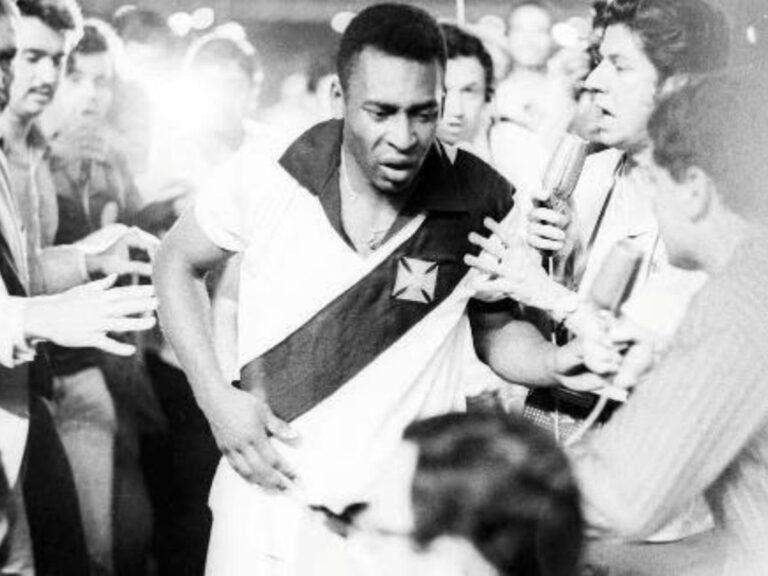 Morre Pelé, o maior jogador da história do futebol, aos 82 anos