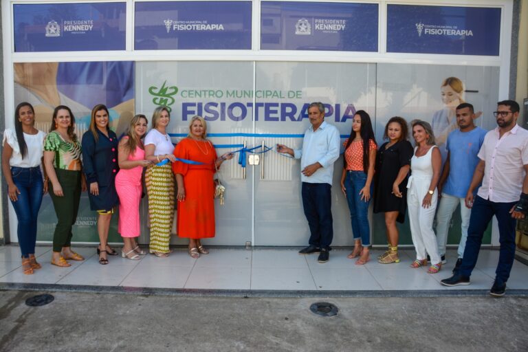 Presidente Kennedy inaugura Centro Municipal de Fisioterapia