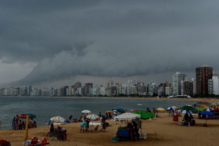 Alerta de tempestade com queda de granizo para o Espírito Santo