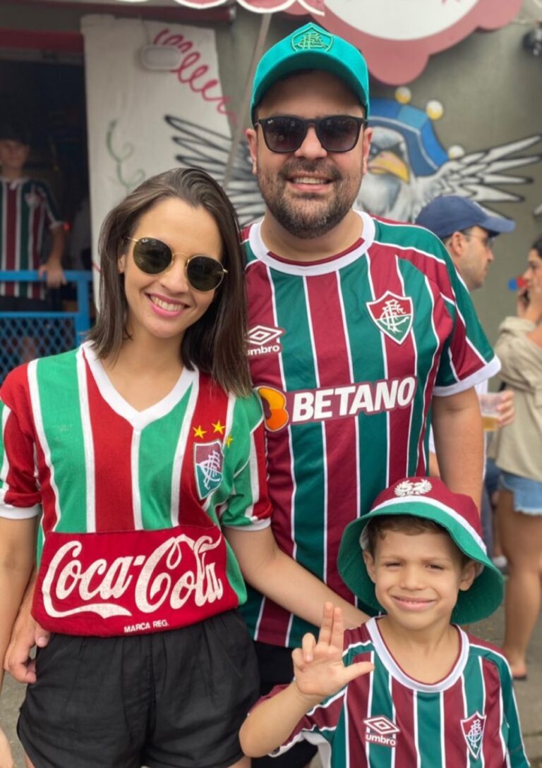 Com capixabas no Maracanã, Fluminense derrota Boca Juniors na garra e fatura a 1ª taça Libertadores