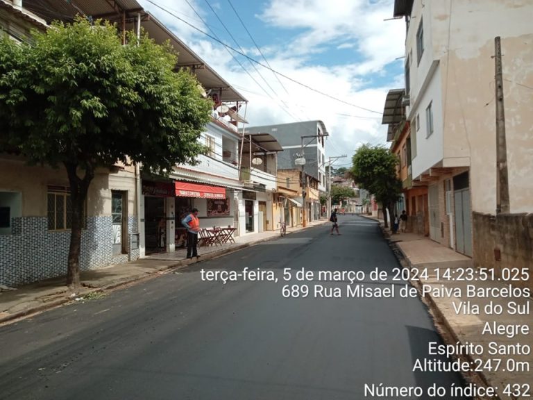 DER-ES realiza recuperação asfáltica em Alegre