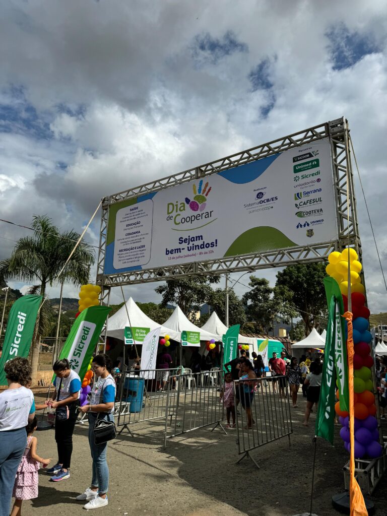 Evento ‘Dia de Cooperar’ movimenta manhã de sábado em Mimoso do Sul e finaliza o dia com Festival da Casa Reviver e Hospital