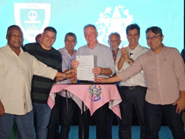 Casagrande anuncia novos investimentos em drenagem e pavimentação de ruas na Serra