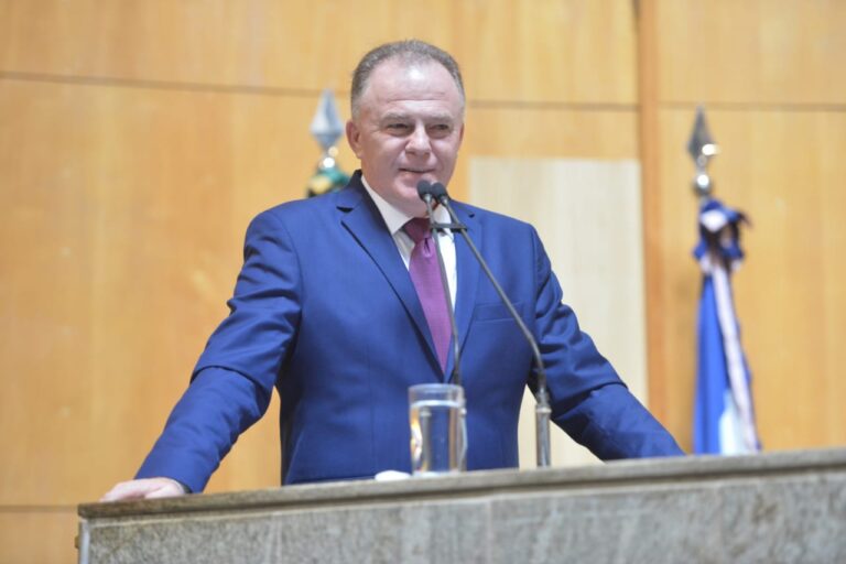 Com aprovação alta e reconhecimento nacional, qual o próximo passo de Casagrande?