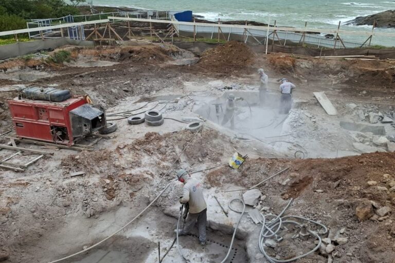 Prefeitura de Guarapari ignora notificação de embargo em Guaibura