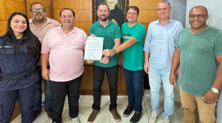 Fabrício Petri institui equipe de transição para gestão de Léo