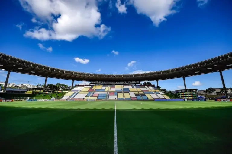 Governo do ES oferece Kleber Andrade para Vasco mandar seus jogos em 2025