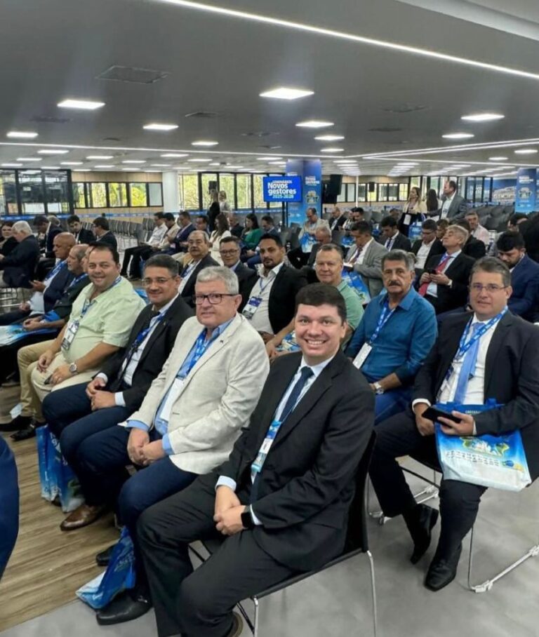 Prefeitos do ES participam do Seminário Novos Gestores em Brasília