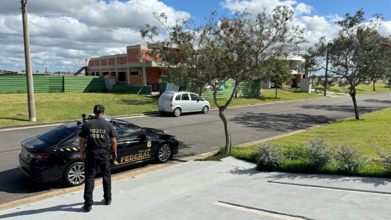 Prefeitura de São Mateus é alvo da PF por suspeita de fraude e pagamento de propina