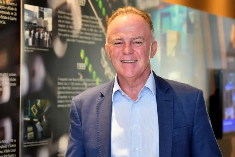 Casagrande afirma que o ‘mais provável’ é se candidatar a uma vaga de senador, mas não descarta a Câmara Federal