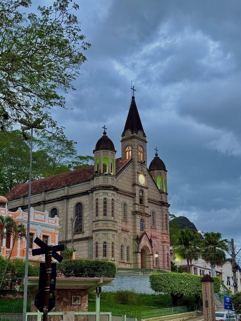 Instituto emite alerta de chuvas intensas para 18 cidades do ES; veja a lista