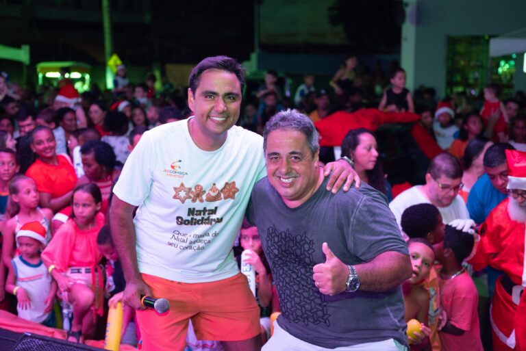 Peter Costa comanda Natal Solidário ‘Recomeça Mimoso’ e lota praça da cidade