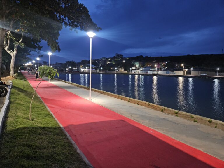 Casagrande entrega obra de urbanização da Lagoa do Meio, em Marataízes
