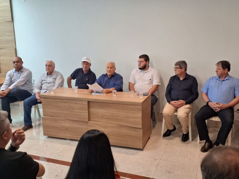 Ferraço revela a equipe que irá comandar Cachoeiro a partir de janeiro