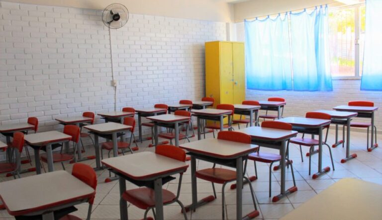 Aulas na rede municipal de educação retornam no dia 5 de fevereiro