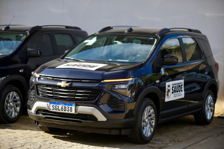 Prefeitura de Baixo Guandu entregou 10 novos carros para reforçar o trabalho da Secretaria Municipal de Saúde