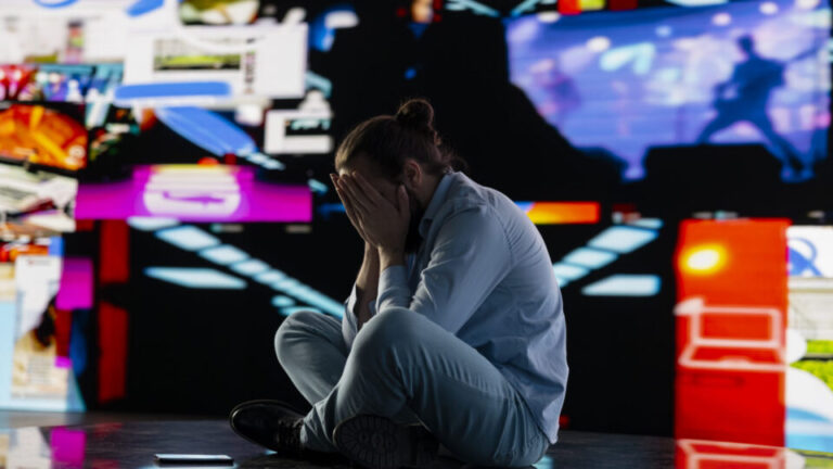 Mais de 1 bilhão de pessoas vivem com transtornos mentais, alerta OMS