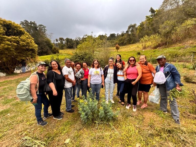 Agricultores de Itapemirim participam de intercâmbio sobre plantas medicinais em Venda Nova do Imigrante