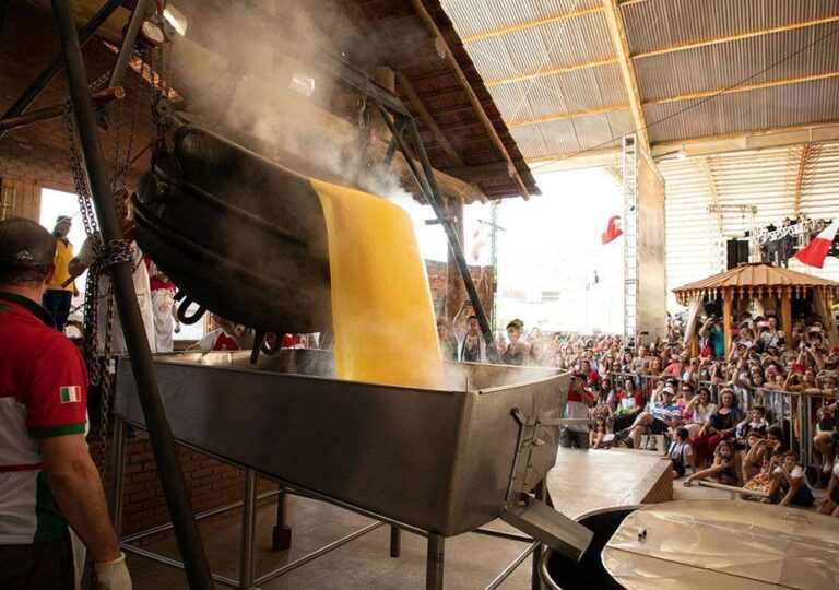 Festa da Polenta em Venda Nova do Imigrante deve atrair 45 mil visitantes em 2025