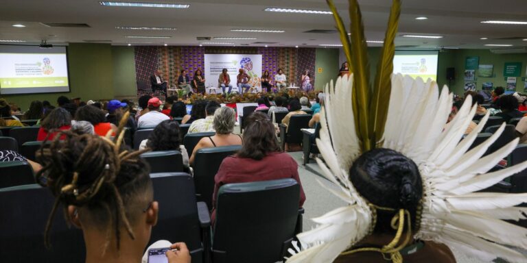Povos tradicionais debatem a transformação agroecológica