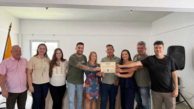 Itapemirim realiza cerimônia de registro da Agroindústria Laticínio Laluc no SIM