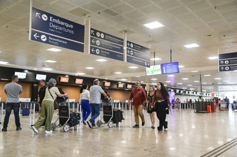 Pane em sistema de cia aérea atrasa voos no Aeroporto de Vitória