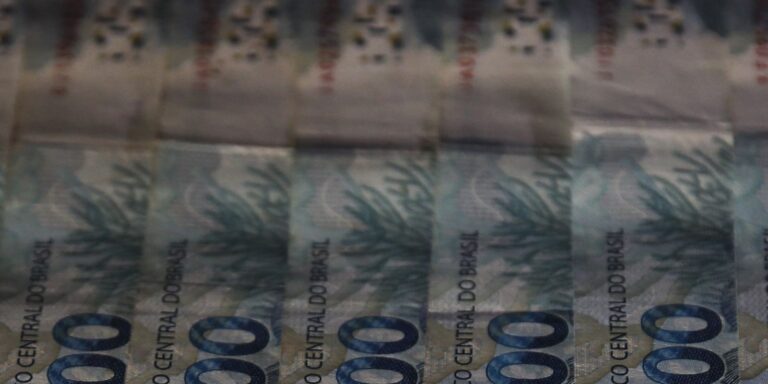 Saiba como resgatar dinheiro investido no Banco Master