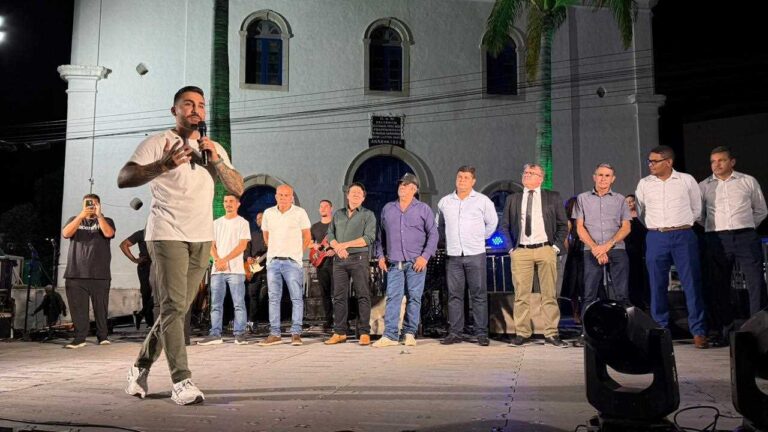 Noite de luz e emoção marca a abertura do ‘Sonho de Natal’ em Itapemirim