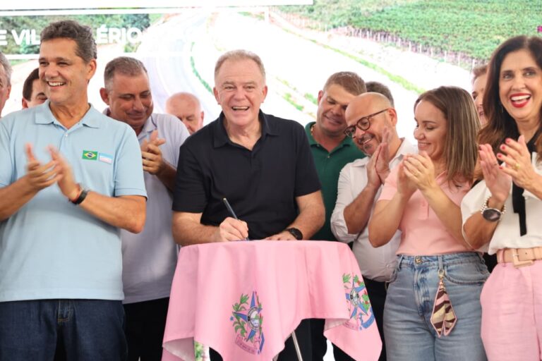 Casagrande e Ricardo entregam obras de infraestrutura urbana, educação e lazer em Vila Valério