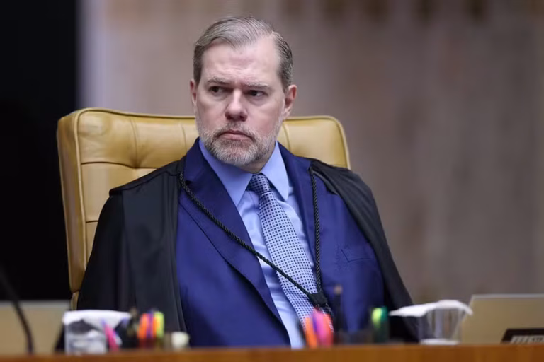 Situação de Dias Toffoli é vista como insustentável 