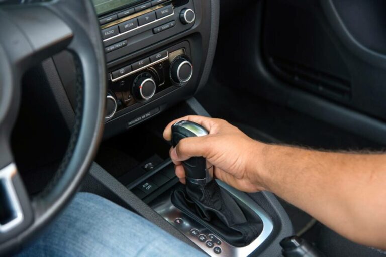 Detran-ES libera prova de trânsito com carro automático; entenda