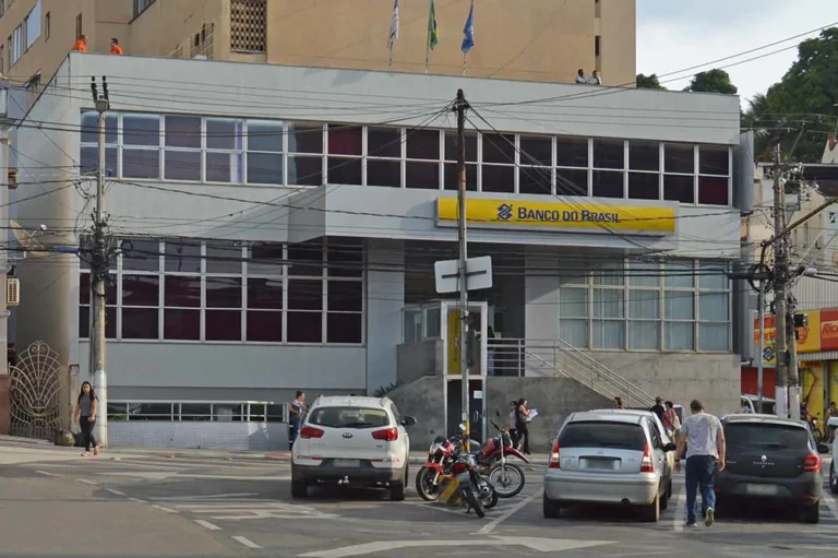 Bancos fecham nesta segunda e terça; atendimento volta na quarta