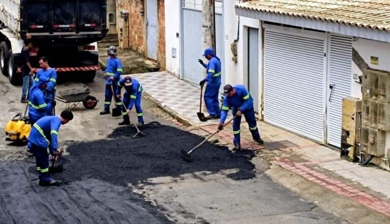 Prefeitura de Cachoeiro intensifica Operação Tapa-Buraco no bairro Agostinho Simonato