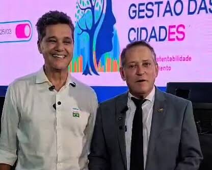 Associação dos Municípios divulga carta de apoio a Casagrande e Ricardo Ferraço