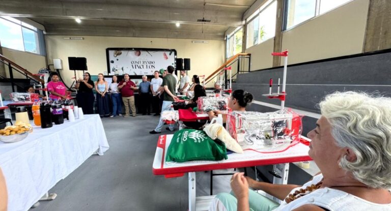 Prefeitura de Anchieta inaugura ateliê social para ensinar costura e ampliar oportunidades de renda