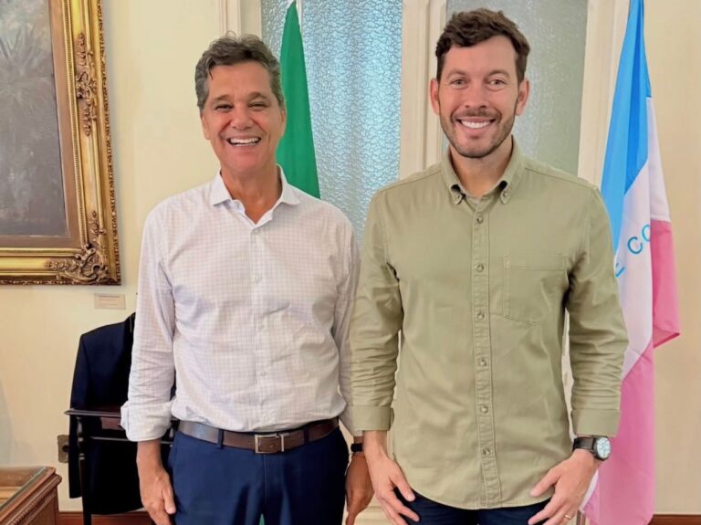 Arnaldinho se reune com Ricardo e foto causa “alvoroço” no meio político