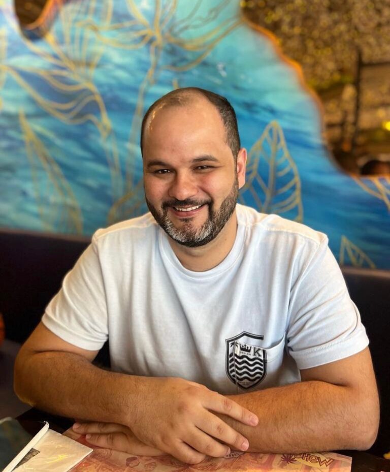 Raphael Marques assume o comando da Comunicação do Estado; Flávia vai para a chefia de gabinete