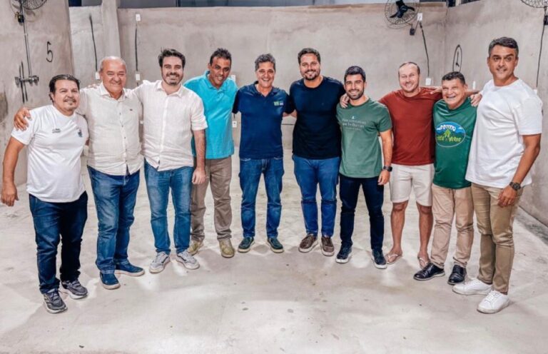 Nove vereadores de Vitória declaram apoio a Ricardo Ferraço