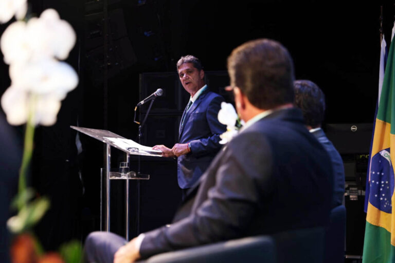 Ricardo diz que ações de facções criminosas devem ser classificadas como terrorismo